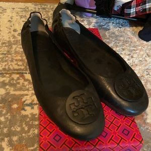 Like new Tory Burch 8.5 Black Minnie Travel Ballet no box